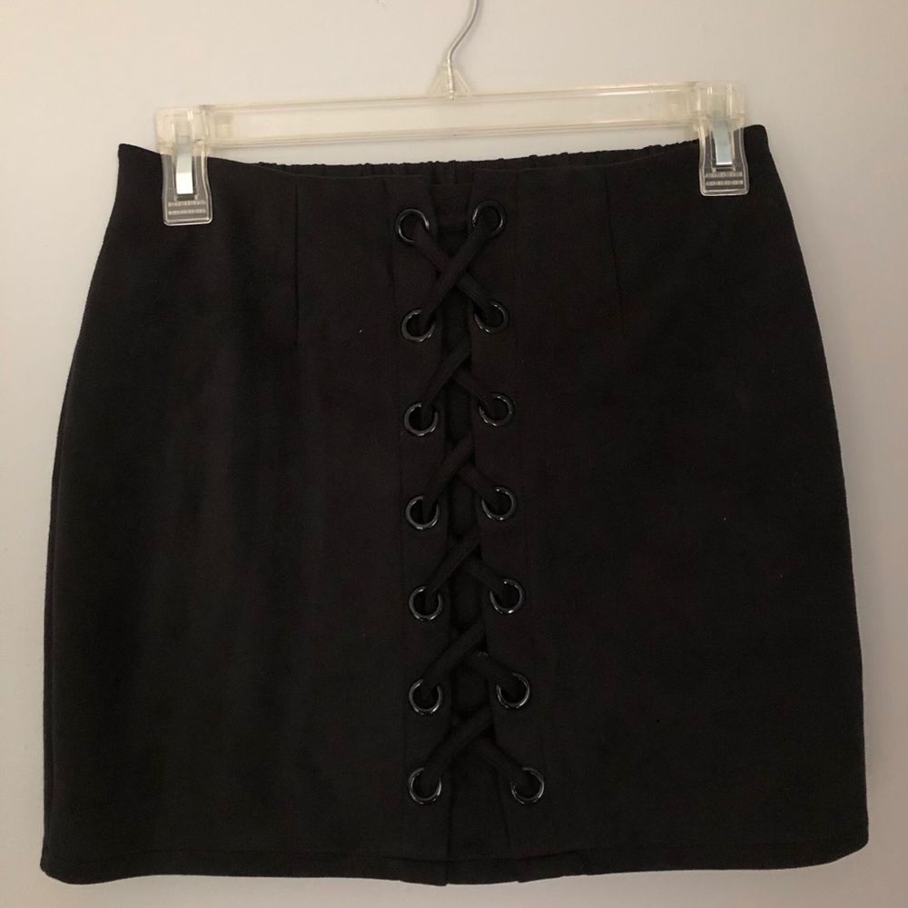 black mini skirt